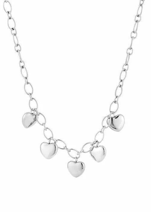 Stainless steel bedelkettingen in goud en zilver. Duurzaam, waterproof en trendy. Elke ketting heeft eigen bedels, mix en match jouw favorieten.