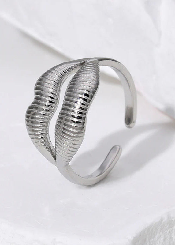 Verstelbare stainless steel ringen in goud en zilver met verschillende designs. Duurzaam, stijlvol en passend voor elke vinger.