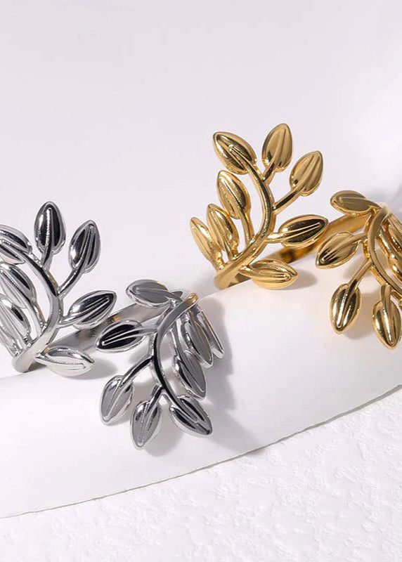 Verstelbare stainless steel ringen in goud en zilver met verschillende designs. Duurzaam, stijlvol en passend voor elke vinger.