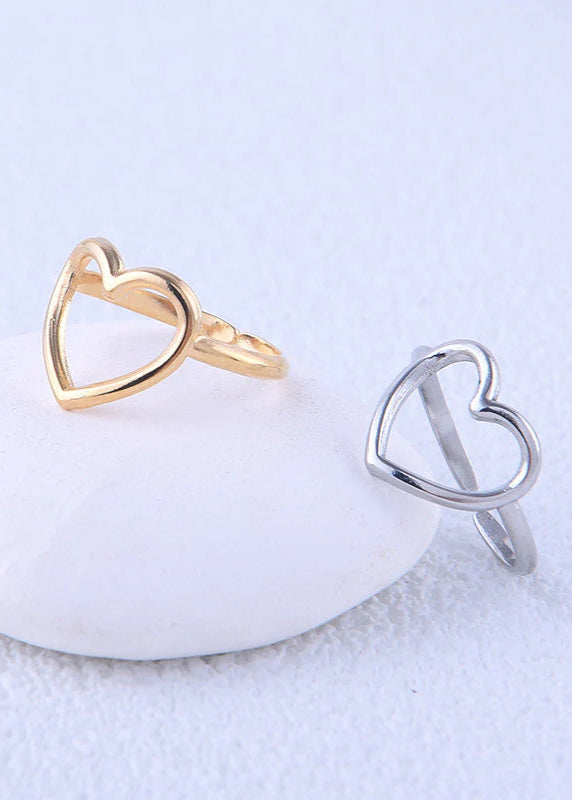 Verstelbare stainless steel ringen in goud en zilver met verschillende designs. Duurzaam, stijlvol en passend voor elke vinger.