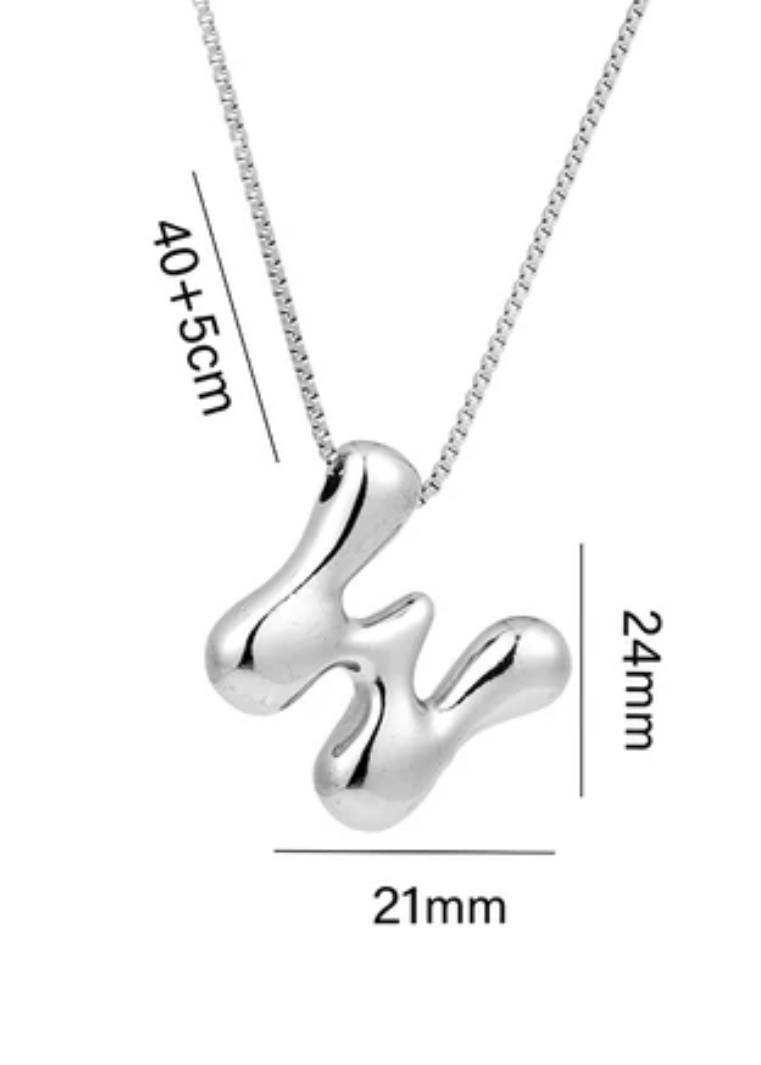 Stainless steel ketting met letter initialen hanger in bubble vorm in goud of zilver van Piek Fashion