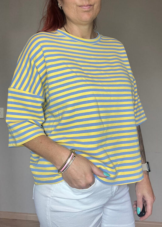 Gestreept oversized dames shirt met driekwart mouwen in 8 verschillende kleurcombinatie's van Piek Fashion