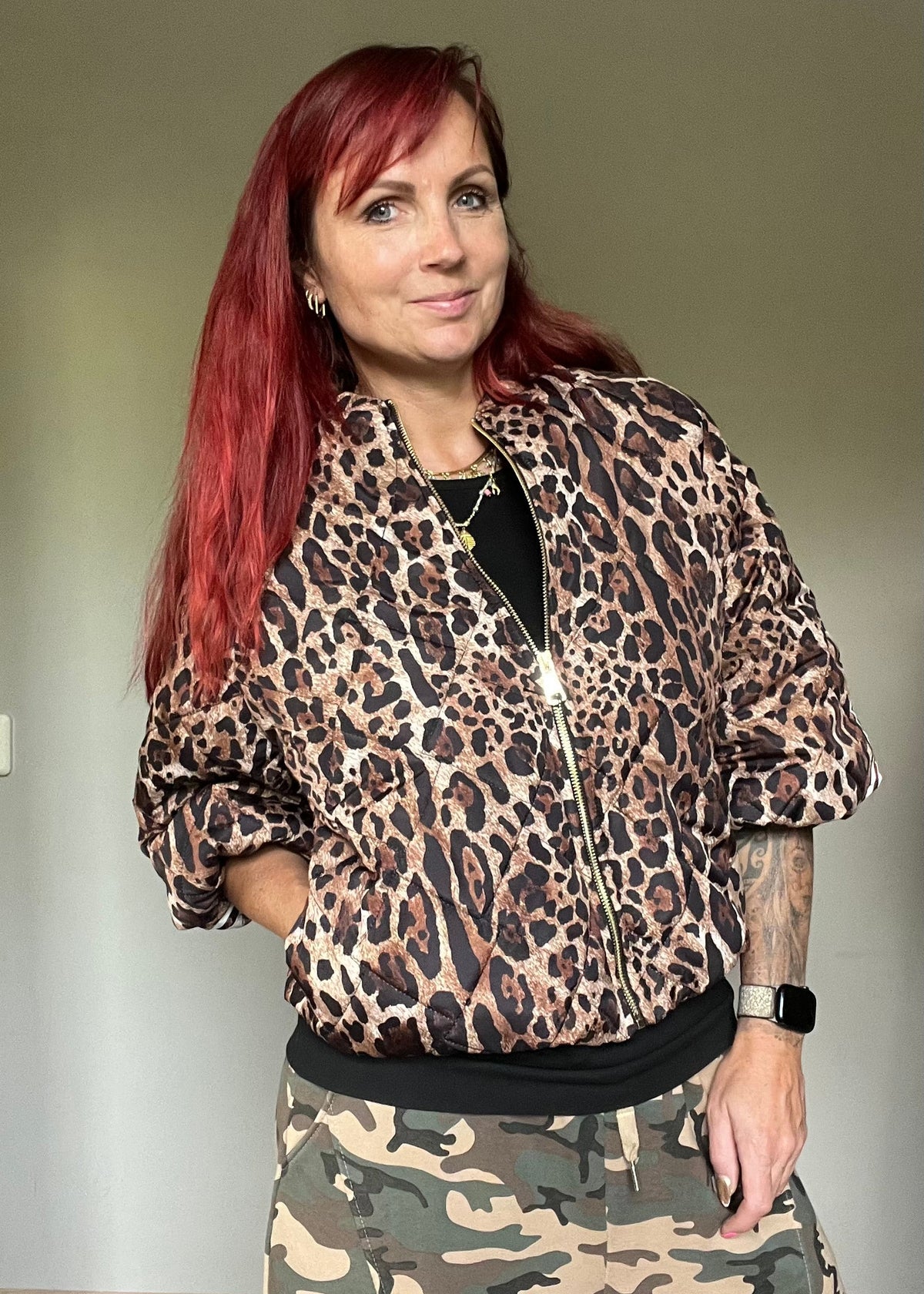 Panterprint bomberjack dames met 3/4 pofmouwen
