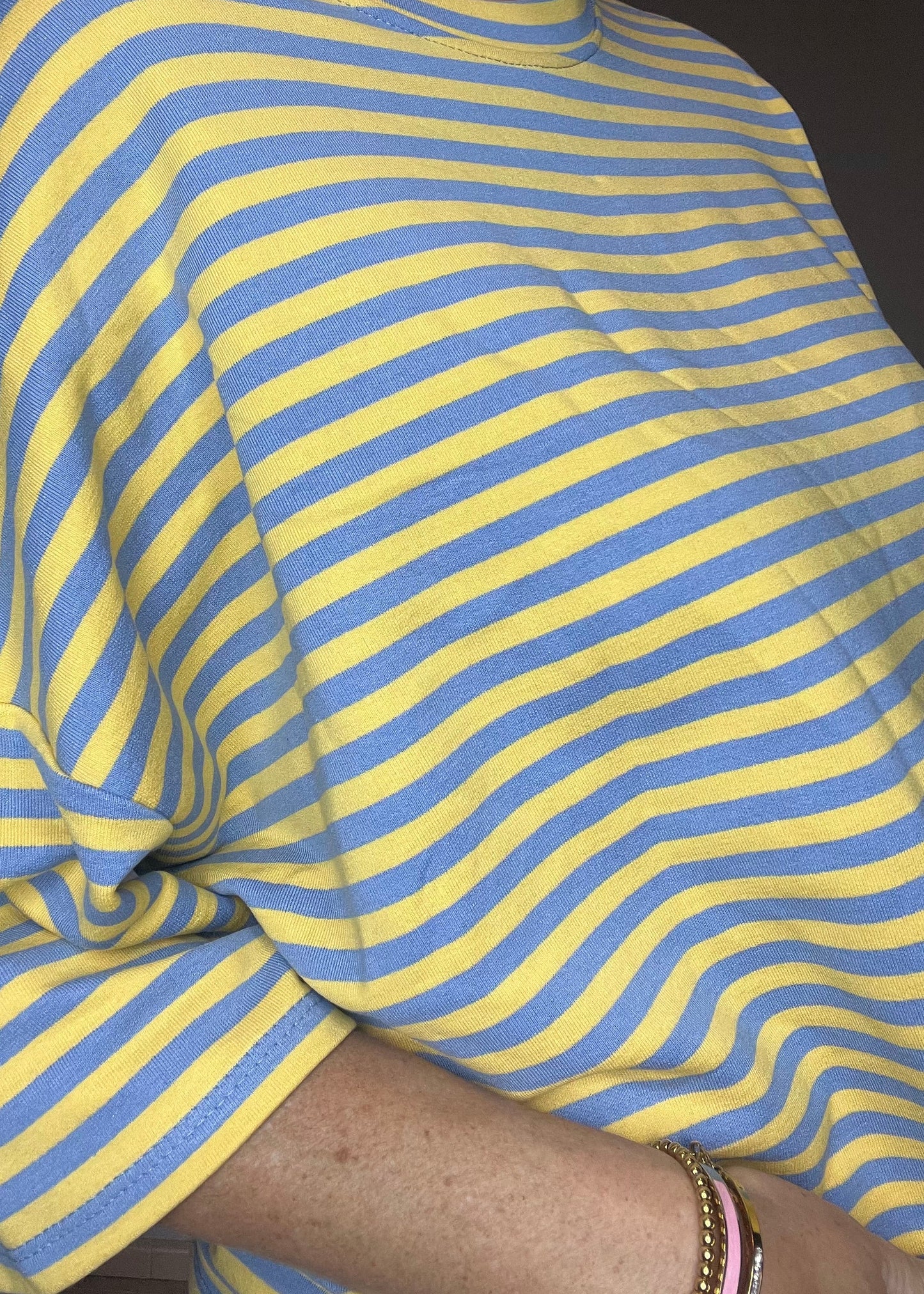 Gestreept oversized dames shirt met driekwart mouwen in 8 verschillende kleurcombinatie's van Piek Fashion