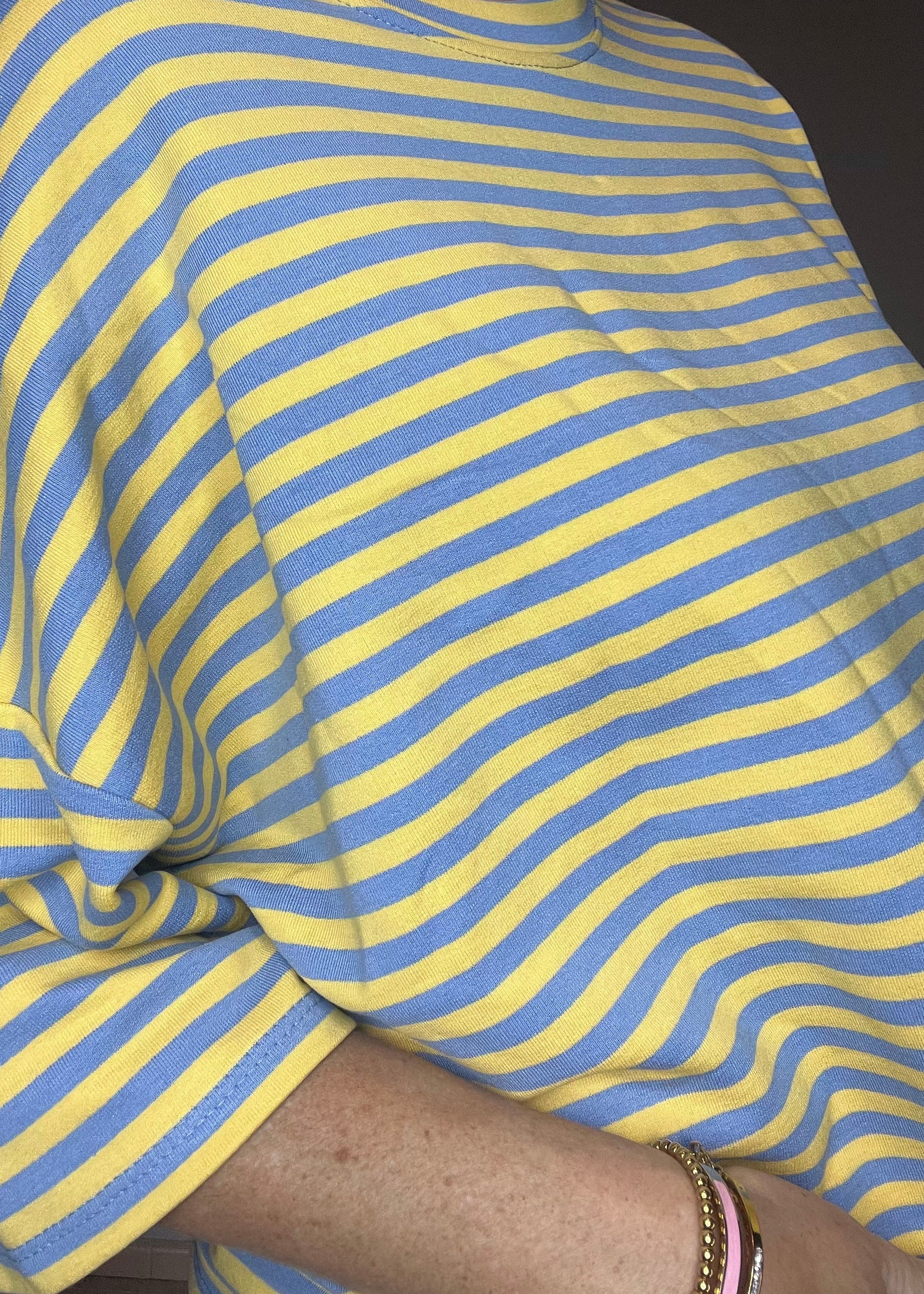 Gestreept oversized dames shirt met driekwart mouwen in 8 verschillende kleurcombinatie's van Piek Fashion