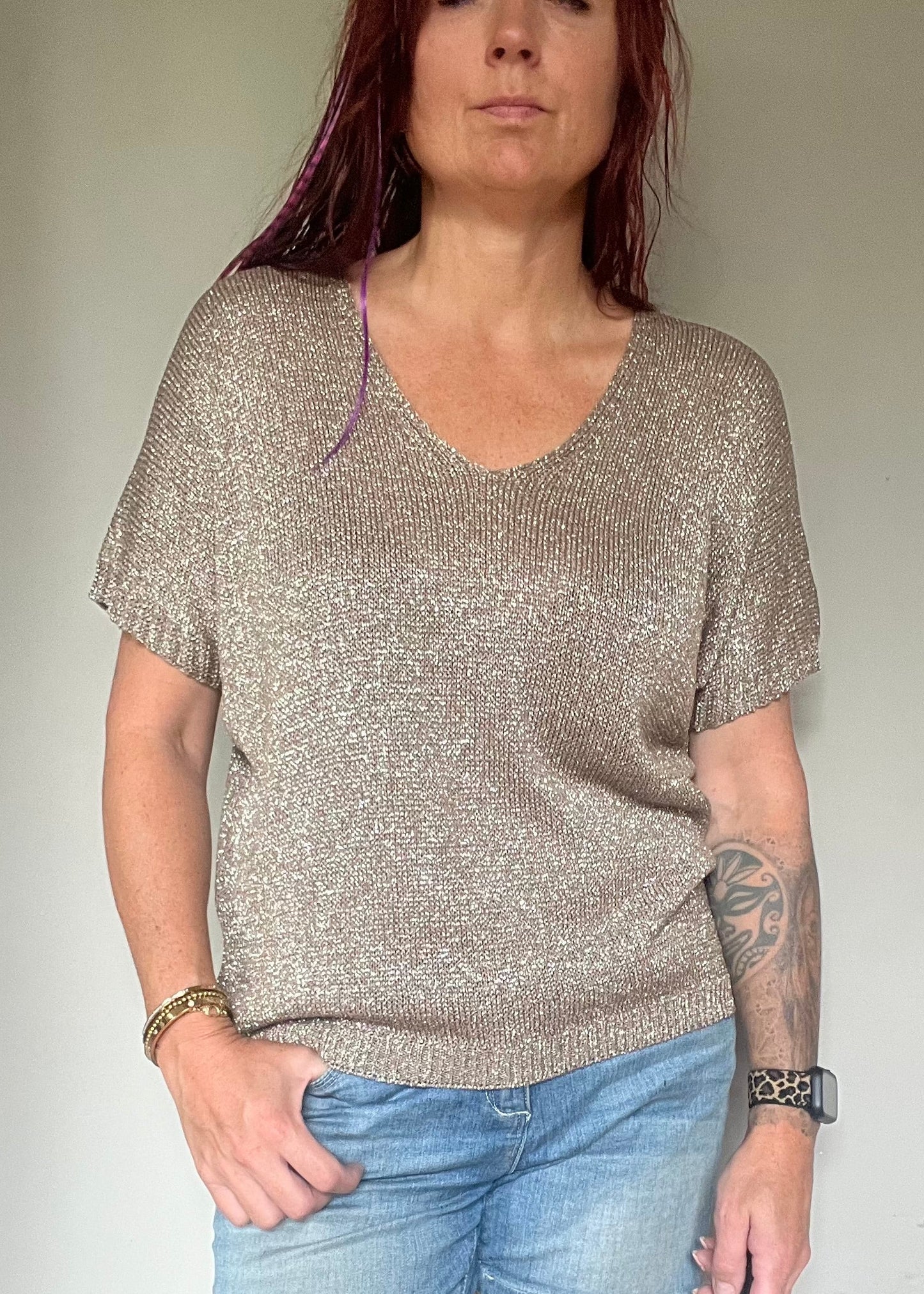 Glittertrui met V-hals, lurex trui met korte mouw in najaarskleuren, chic en comfortabel