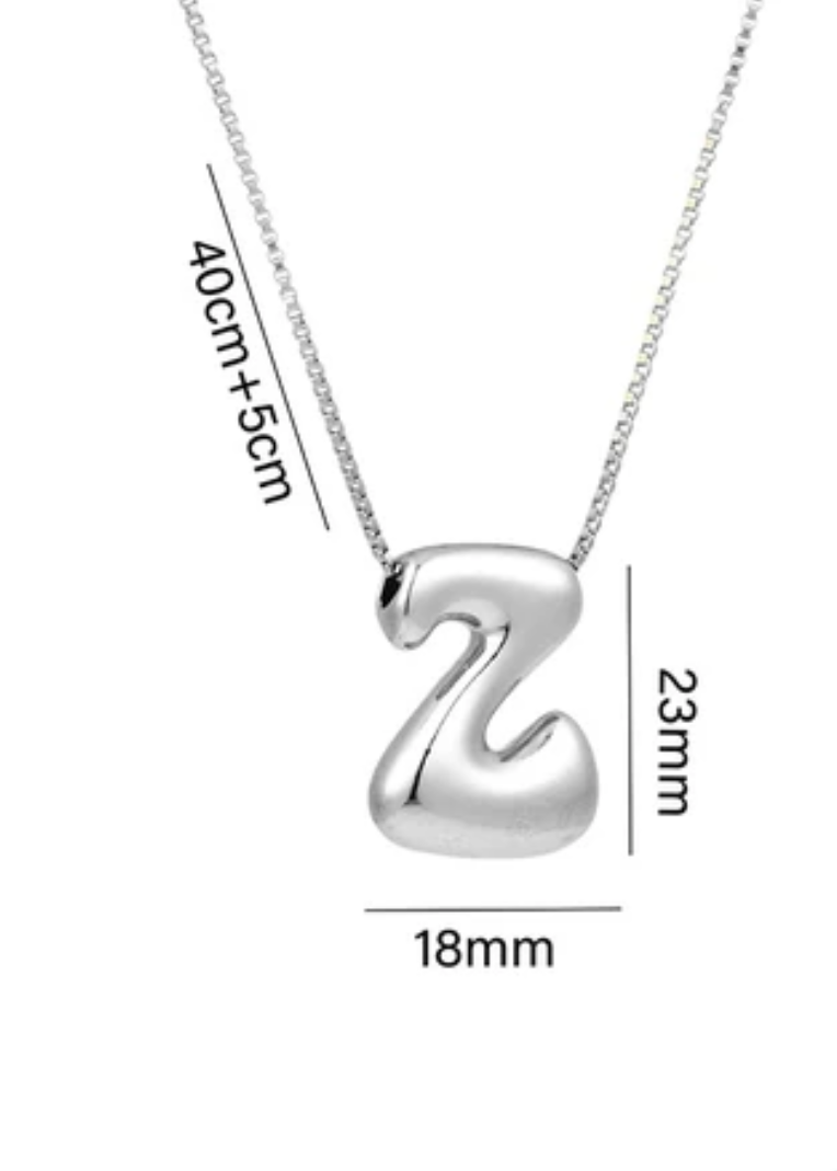 Stainless steel ketting met letter initialen hanger in bubble vorm in goud of zilver van Piek Fashion