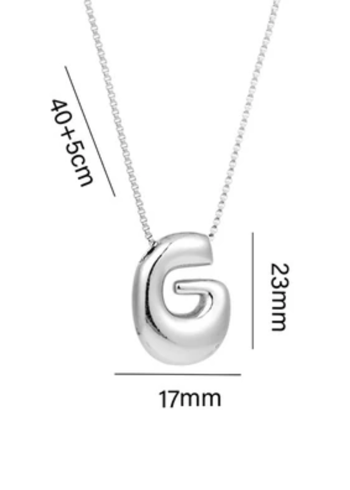 Stainless steel ketting met letter initialen hanger in bubble vorm in goud of zilver van Piek Fashion