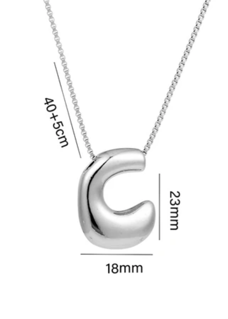 Stainless steel ketting met letter initialen hanger in bubble vorm in goud of zilver van Piek Fashion