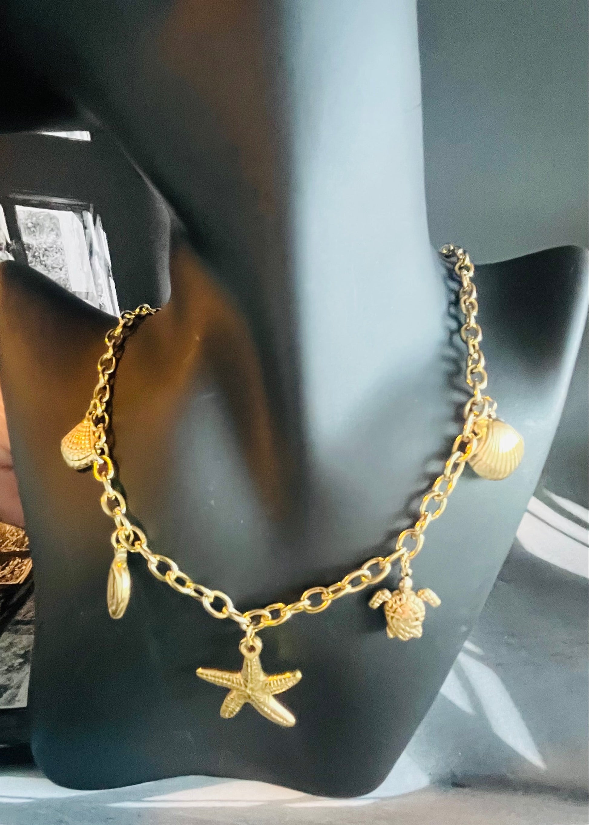 Stainless steel damesketting met beach bedels – schelpen, zeesterren, schildpadjes & meer. Verkleurt niet, waterproof, zomers & trendy.