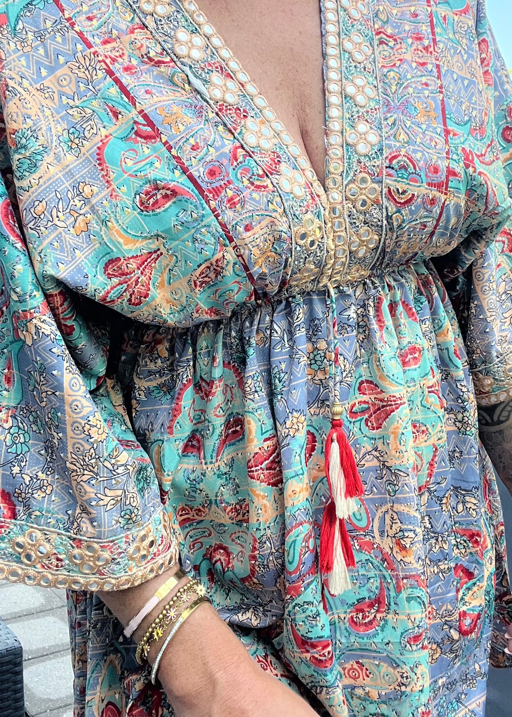 kort kleurrijk zomers damesjurkje van viscose met leuke print