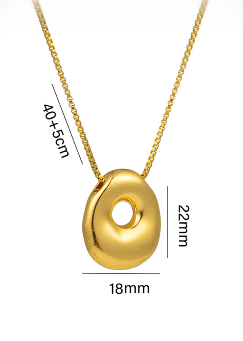 Stainless steel ketting met letter hanger in bubble vorm in goud of zilver van Piek Fashion