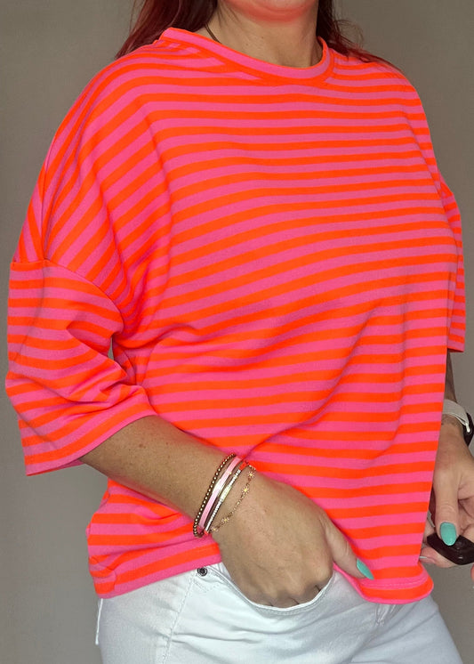 Gestreept oversized dames shirt met driekwart mouwen in 8 verschillende kleurcombinatie's van Piek Fashion