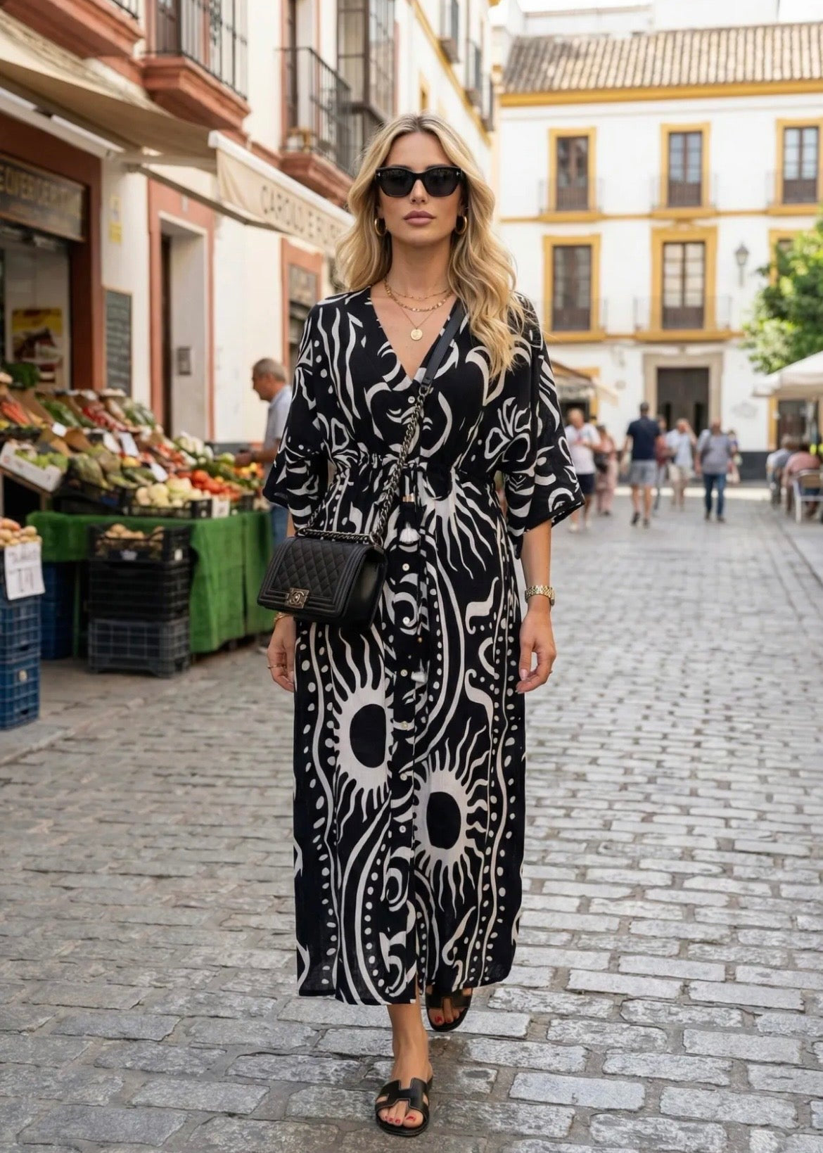 Luchtige katoenen maxi jurk met print voor dames in groen, beige en zwart | Piek Fashion