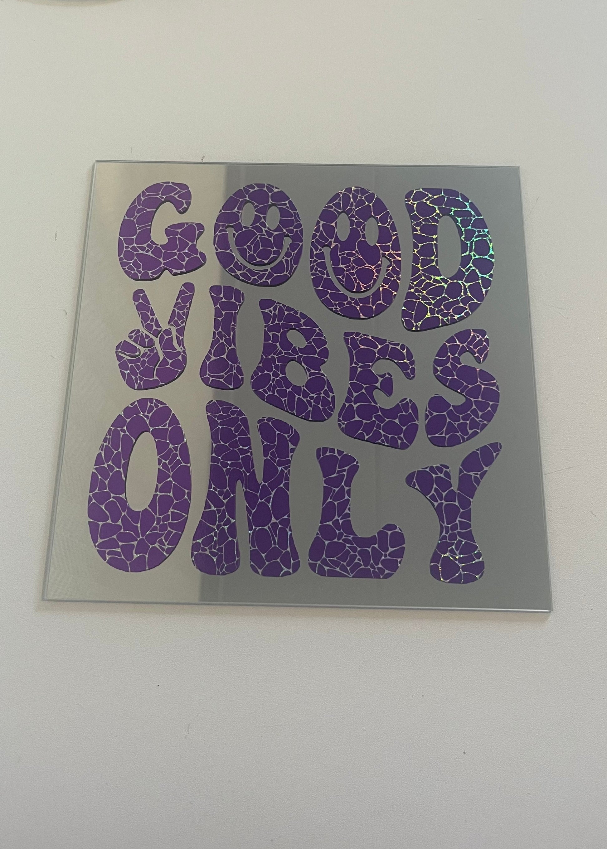 Bedrukte hippe spiegel, good vibes only